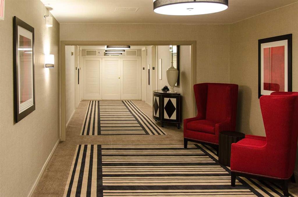 Doubletree By Hilton Hotel Houston Greenway Plaza Bagian luar foto