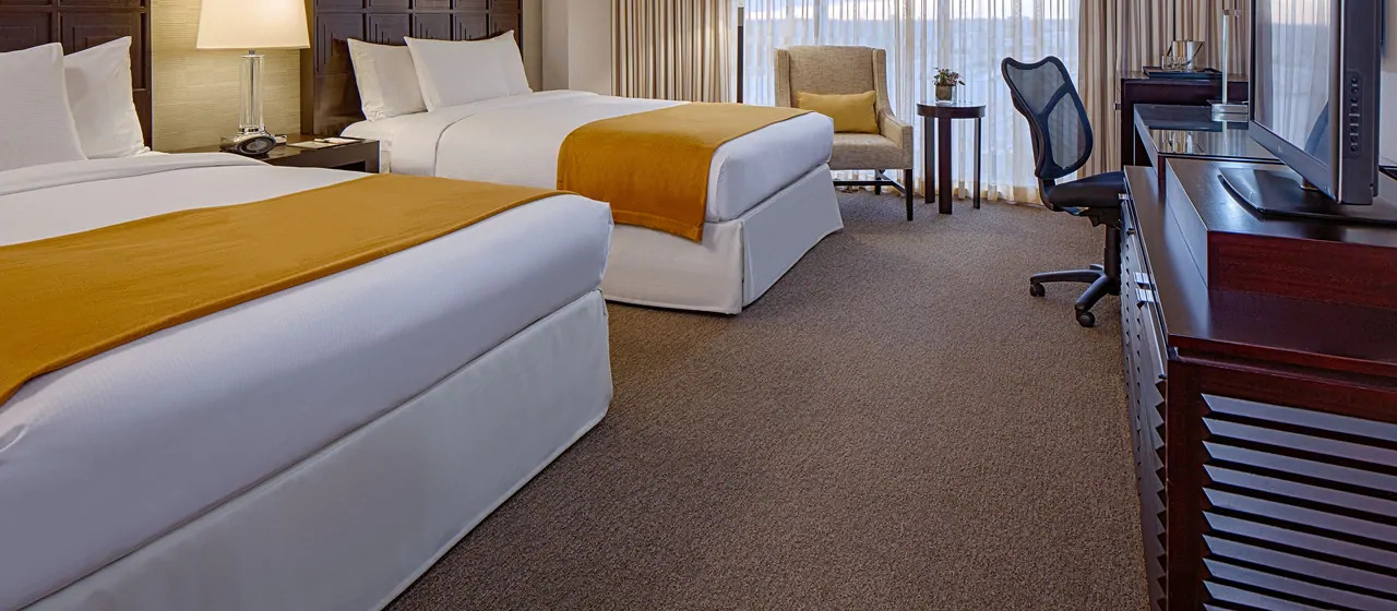 Doubletree By Hilton Hotel Houston Greenway Plaza Bagian luar foto