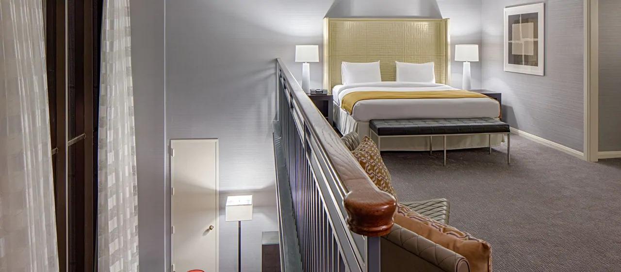 Doubletree By Hilton Hotel Houston Greenway Plaza Bagian luar foto